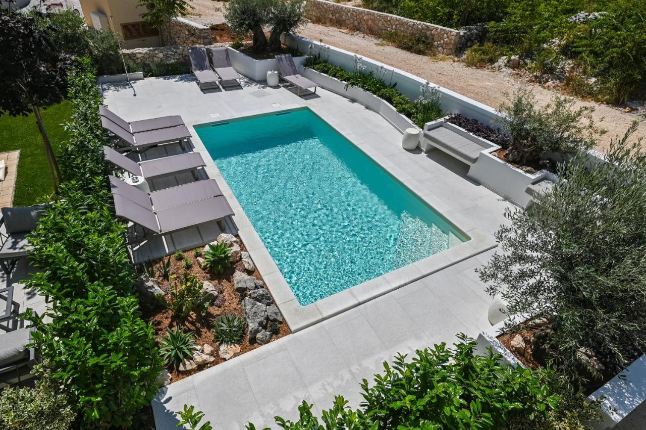 Villa Cala, Hotel Rooms&Apartments نوفاليا المظهر الخارجي الصورة