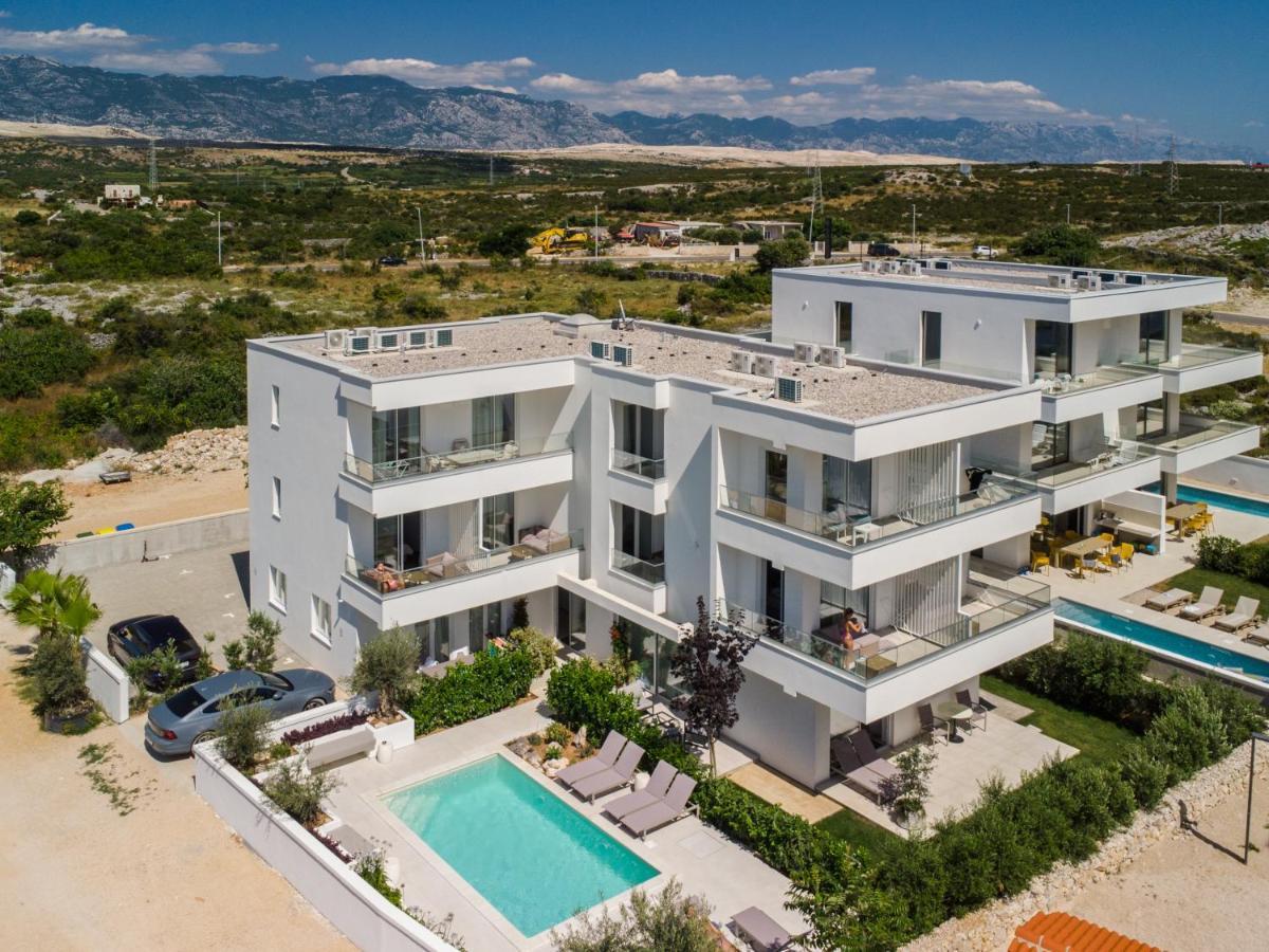 Villa Cala, Hotel Rooms&Apartments نوفاليا المظهر الخارجي الصورة