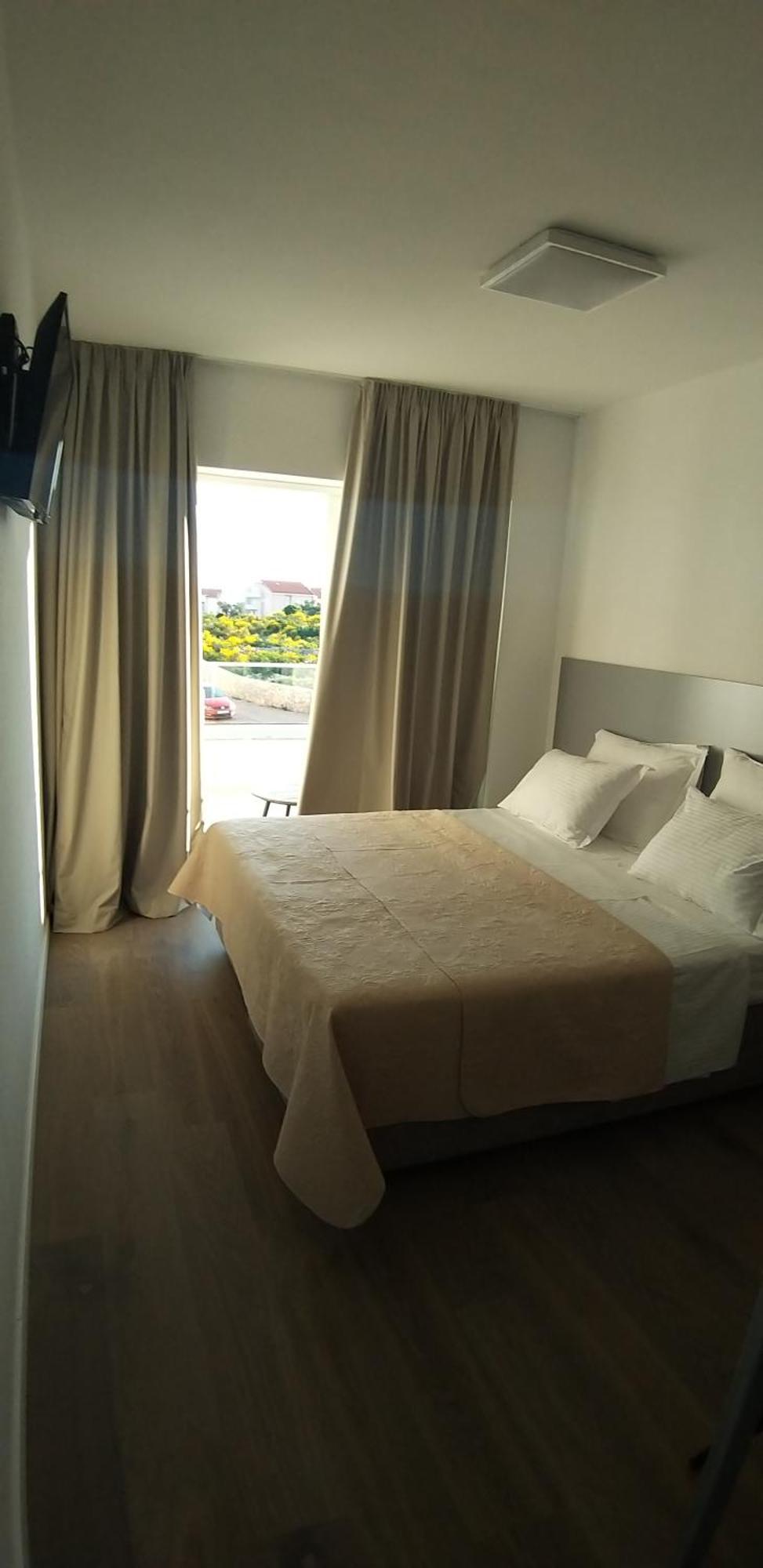 Villa Cala, Hotel Rooms&Apartments نوفاليا الغرفة الصورة